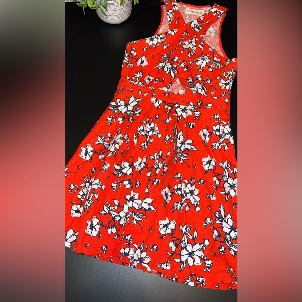Abercrombie and Fitch Red Cut Out Sleeveless Floral Dress Size Small NWOT